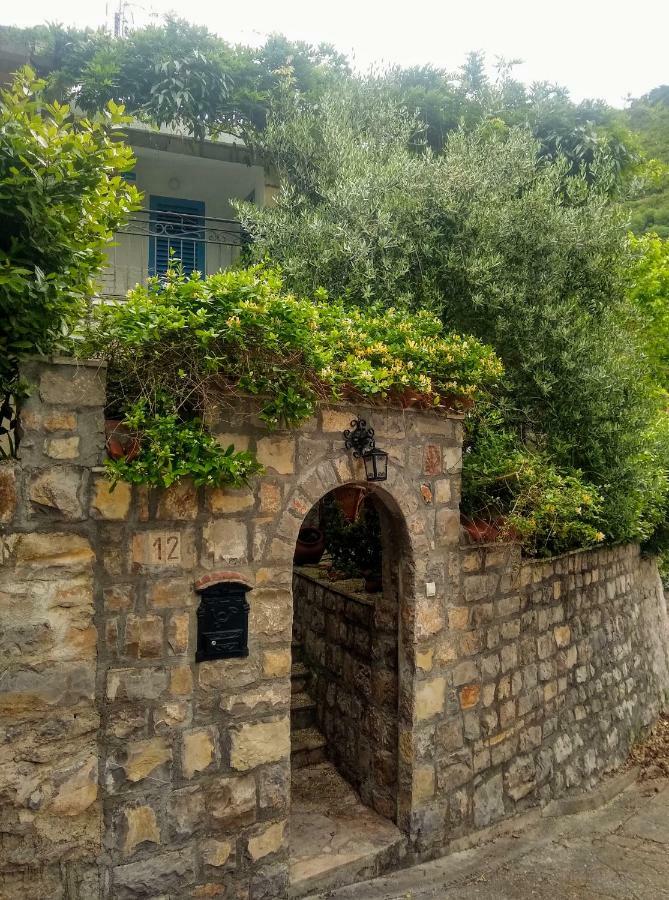 Sea-Side Old Stone Villa With A Private Garden Budva Kültér fotó