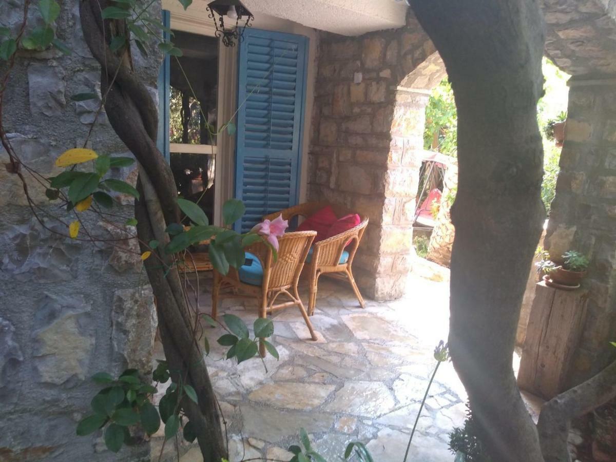 Sea-Side Old Stone Villa With A Private Garden Budva Kültér fotó